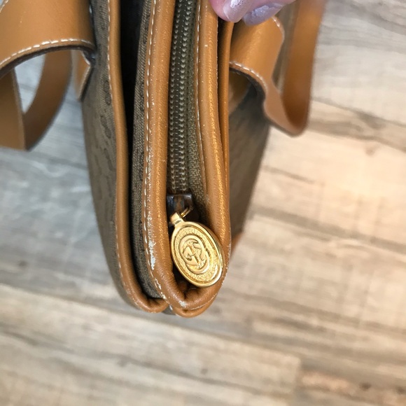 Vintage Gucci Micro GG Tote- Large - Picture 10 of 14